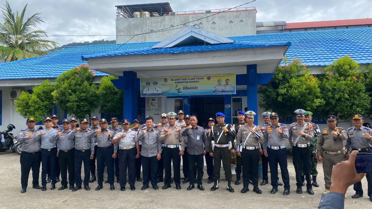 JALANKU BUKAN UNTUK GARASIMU